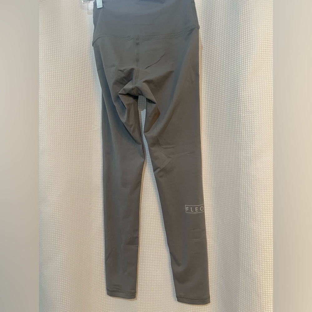 Worn once Fleo leggings.